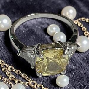 925 Sterling Silver Canary Yellow Cushion Cut Cubic Zirconia Size 7.75